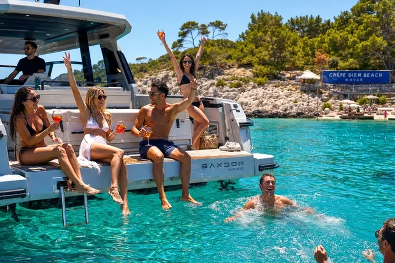 Villa After — Unwind Before Flying — Yacht Villa
